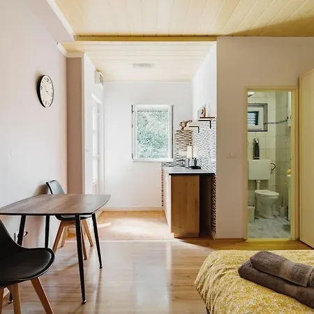 בית הארחה Airport Garden Čilipi